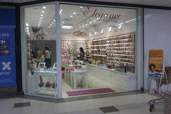 •Lojas da Elegance – Carrefour – Jardim Sulacap – Projeto de interior e Complementares.